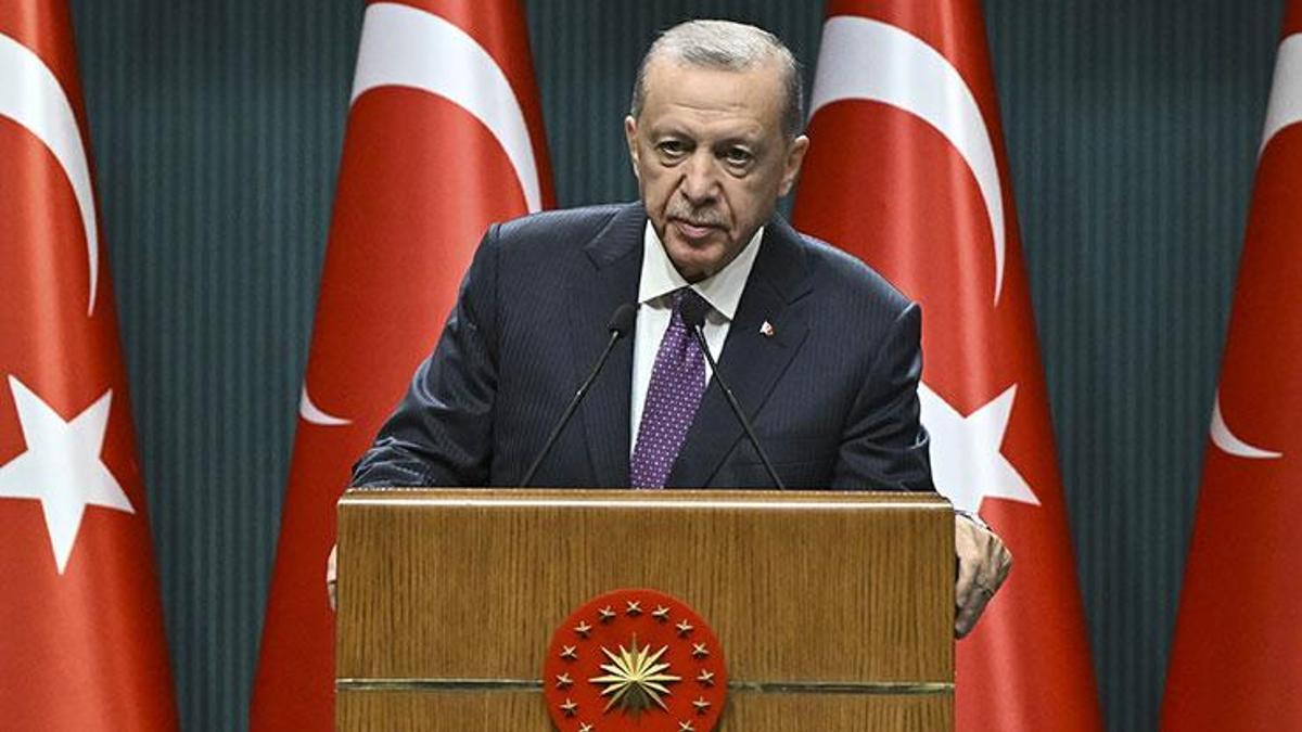 Cumhurbaşkanı Erdoğan'dan depremzede esnafa faizsiz kredi müjdesi