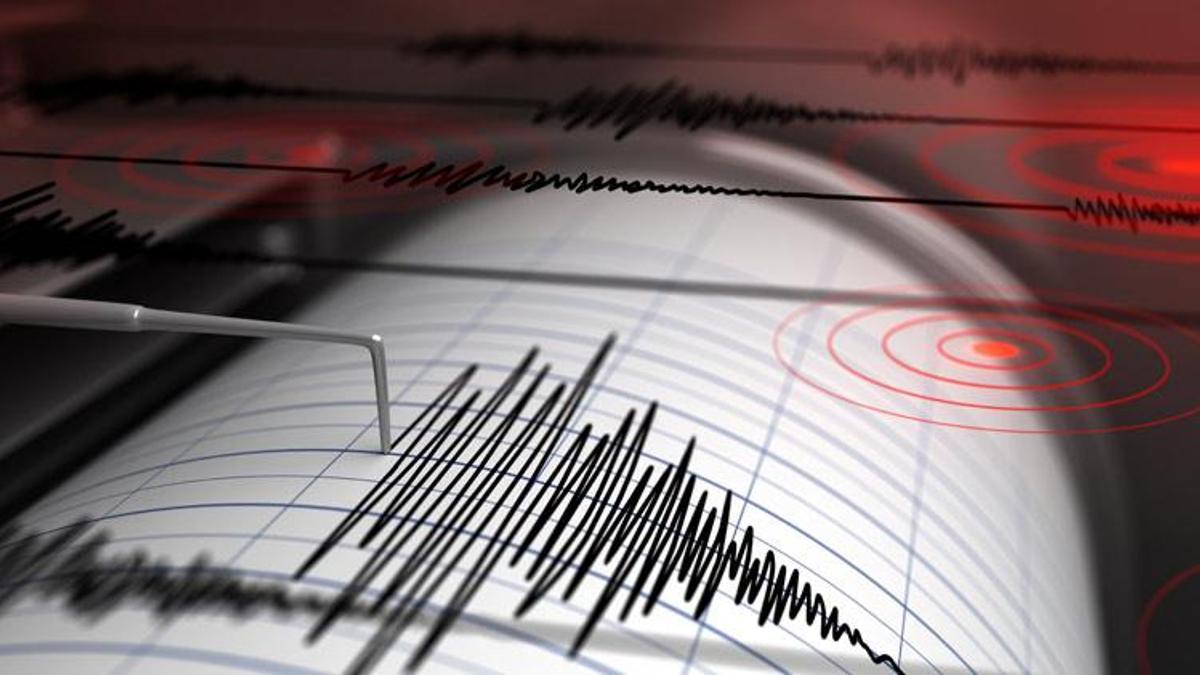 Yunanistan'da 5 büyüklüğünde deprem