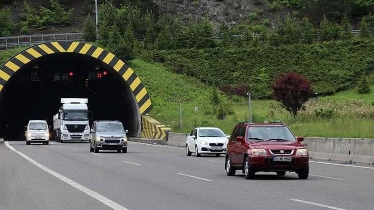 Bakan Uraloğlu duyurdu! Bolu Dağı tüneli yenilendi, 90 metre uzatıldı