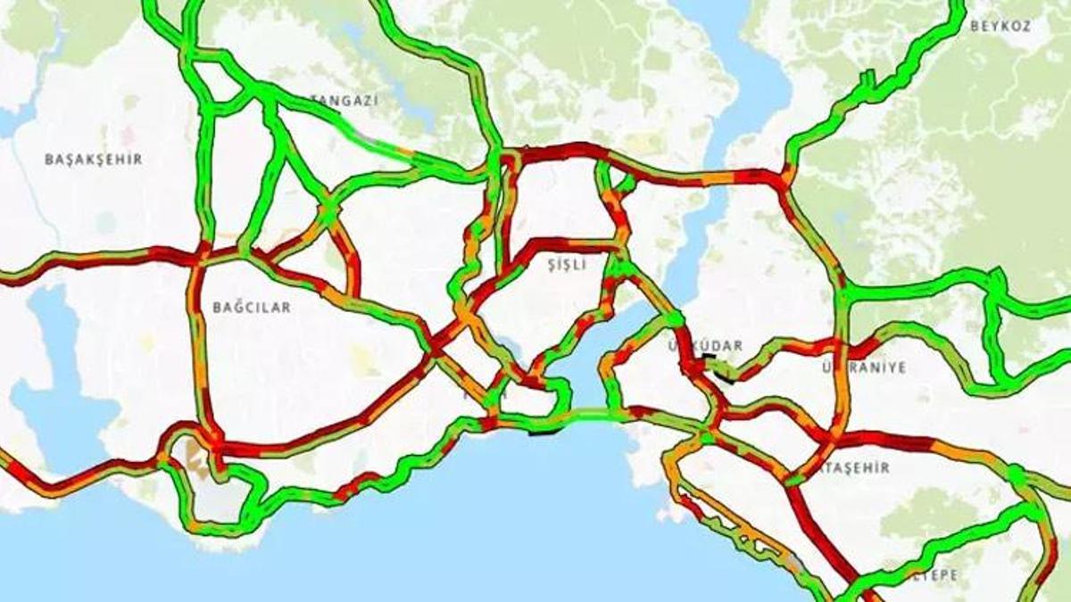 İstanbul'da trafik yoğunluğu yüzde 80'i geçti