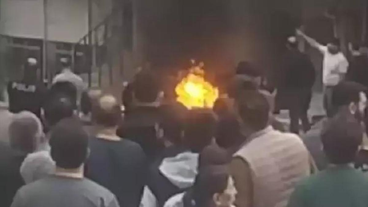Küçükçekmece'de bir binada doğal gaz kaynaklı patlama: 1 ölü 7 yaralı