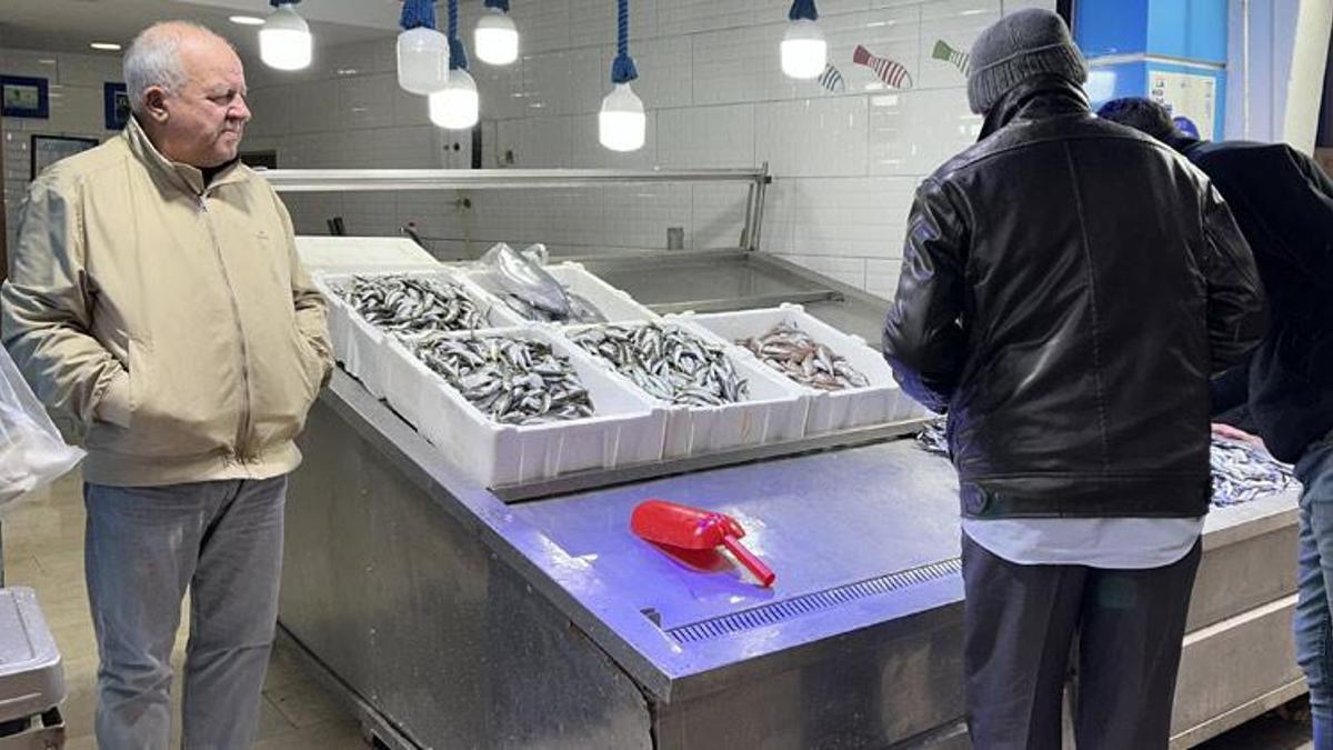 Kötü hava koşulları hamsi fiyatlarını vurdu