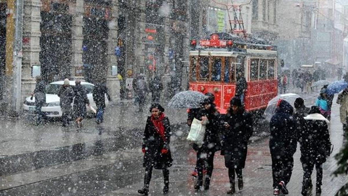 Vali Gül tarih verdi! İstanbul'a kar geliyor