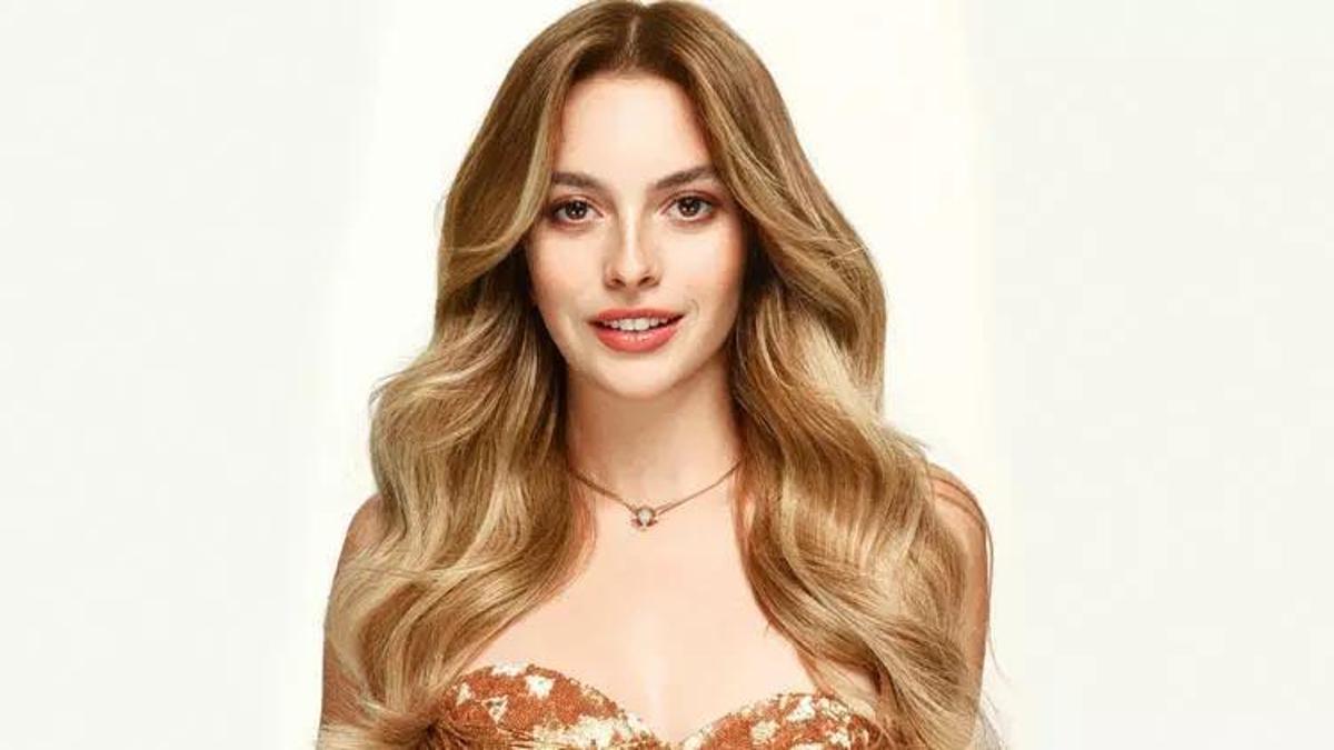 Melis Sezen’in tercihi transparan oldu