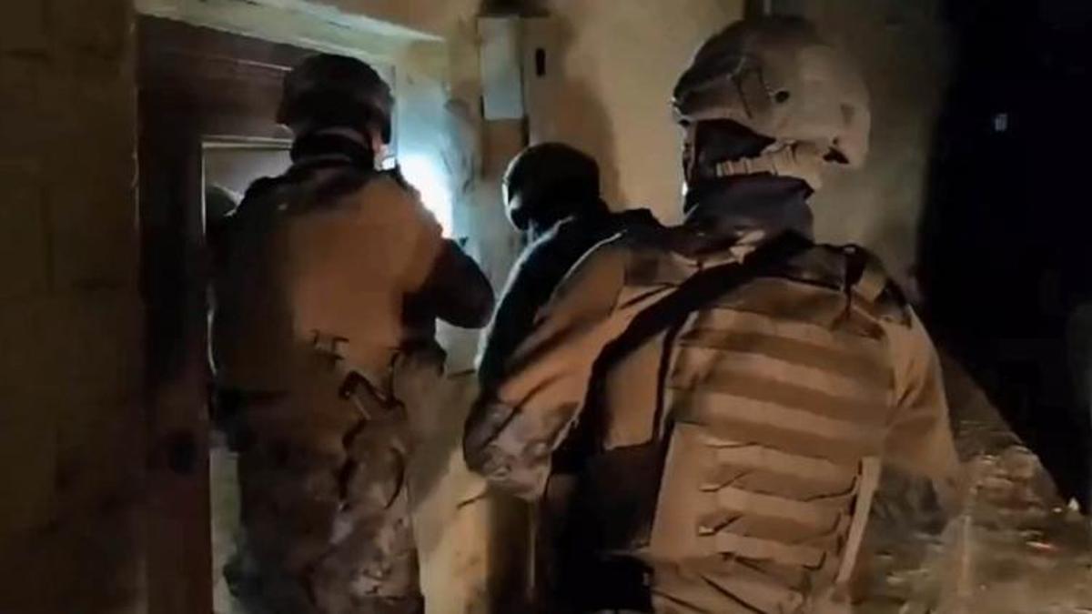 İçişleri Bakanlığı duyurdu! 18 ilde PKK/KCK üyesi 98 şüpheli yakalandı