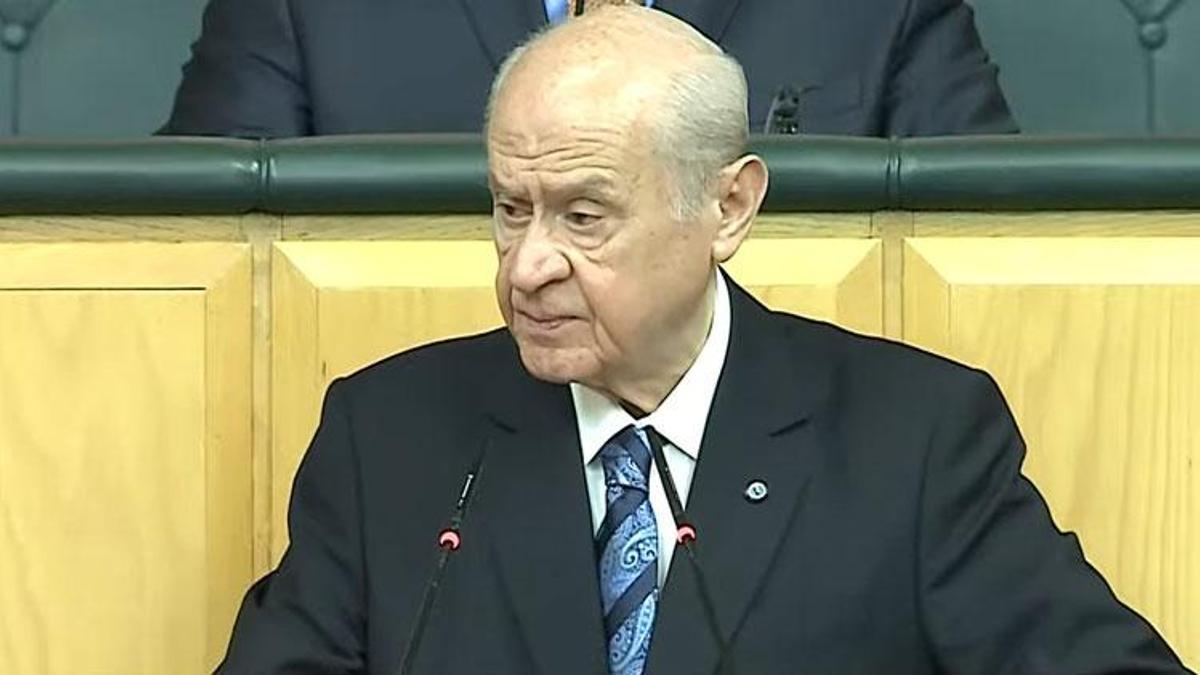 Bahçeli: CHP ya HEDEP'i içlerine almalı ya da HEDEP'e katılmalıdır