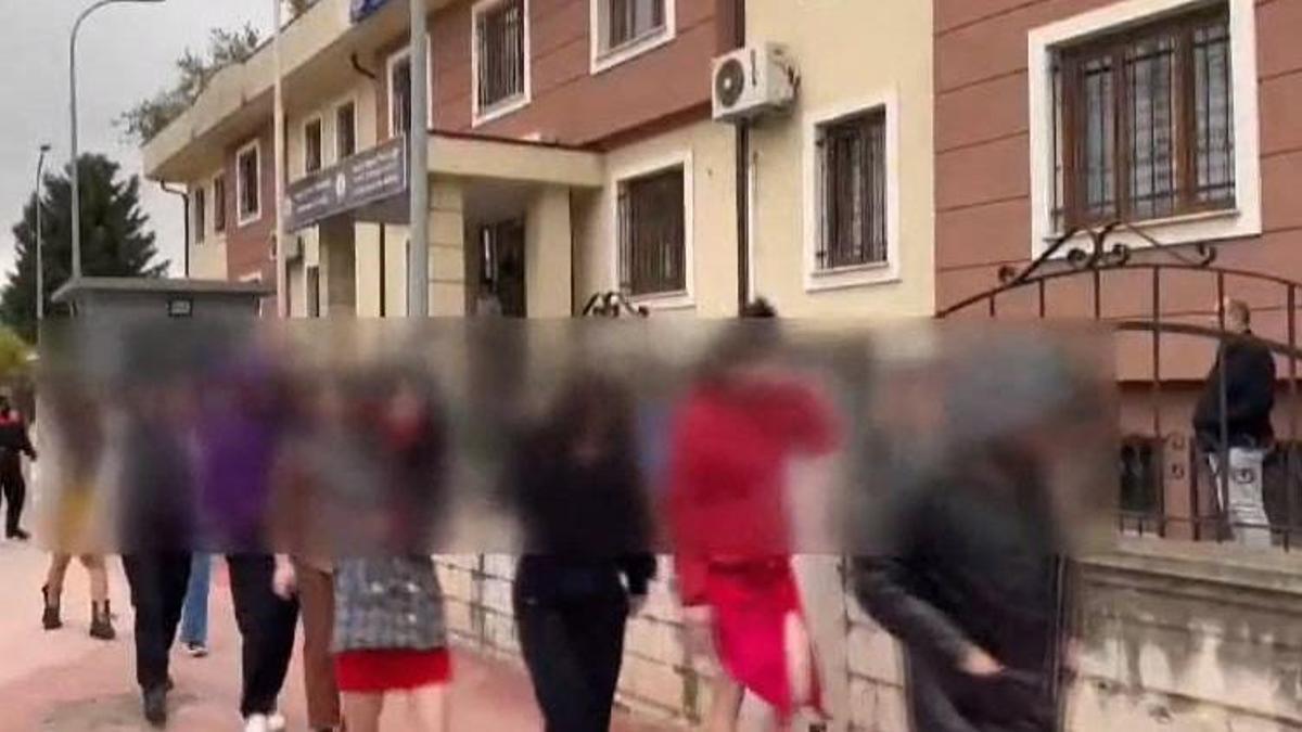 Fuhuş operasyonu! Çok sayıda kişi gözaltına alındı