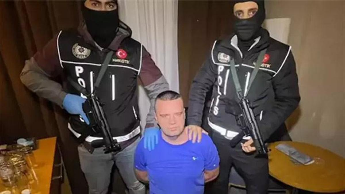 Kırmızı bültenle aranan uyuşturucu kaçakçısı İstanbul'da yakalandı
