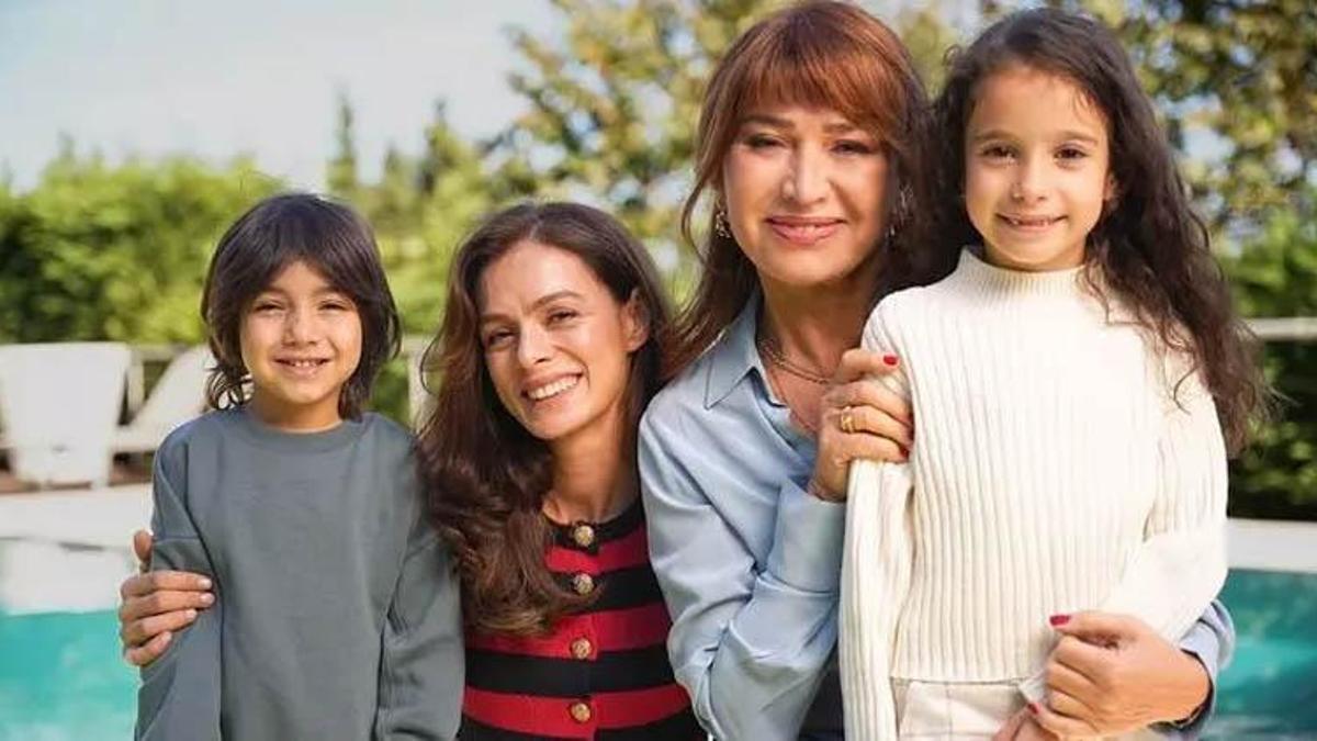 Sandık Kokusu dizisinin konusu nedir, Sandık Kokusu hikayesi gerçek mi yoksa uyarlama mı? İşte Özge Özpirinçci’nin yeni dizisi Sandık Kokusu dizinin detayları