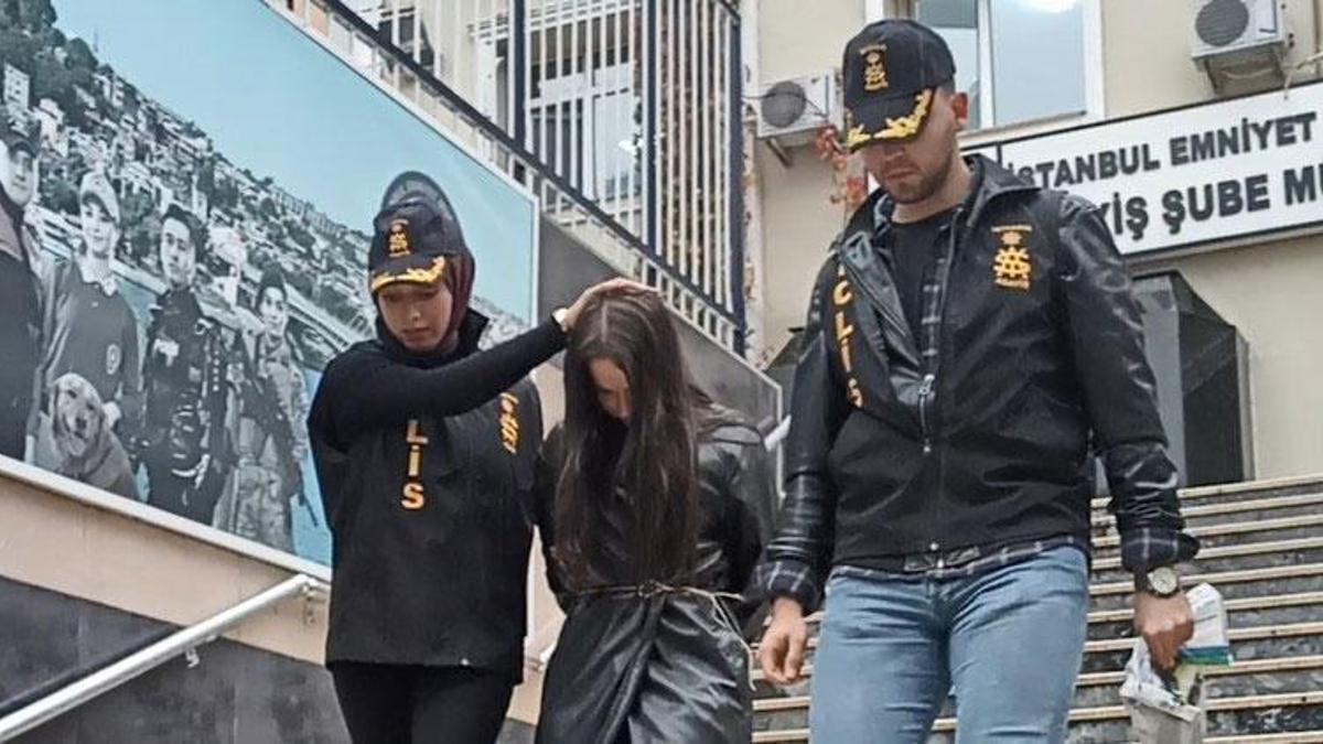 Fenomenin sosyal medyadaki görüntüleri polisi harekete geçirdi! 'Müstehcenlik' suçlamasıyla gözaltına alındı