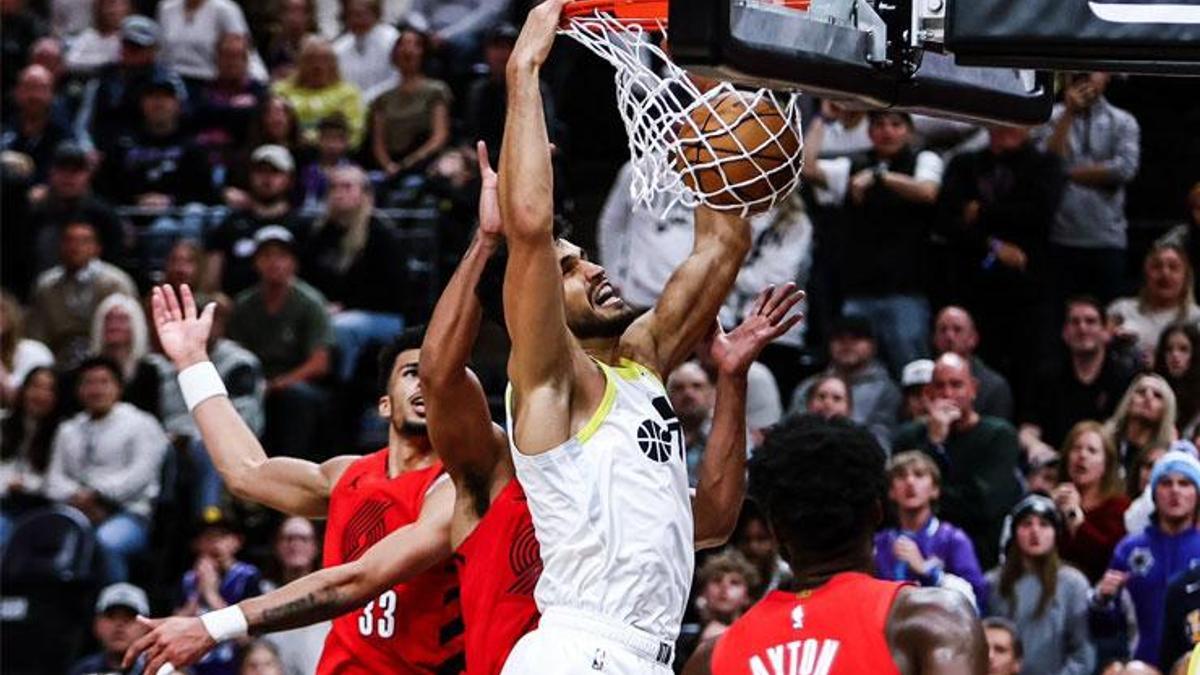 Ömer, NBA'da Utah'ı sırtlıyor