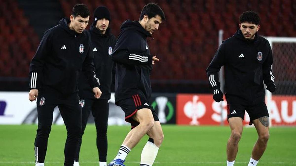Beşiktaş'a darbe üstüne darbe! 21 kişilik kadro bile tamamlanamadı