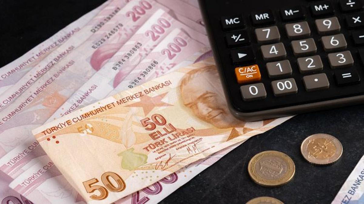 Memurların sendika parası iptal mi oldu? Zam mı geldi, sendika aidatı iptal mi, toplu iş sözleşmesi ikramiyesi nedir?