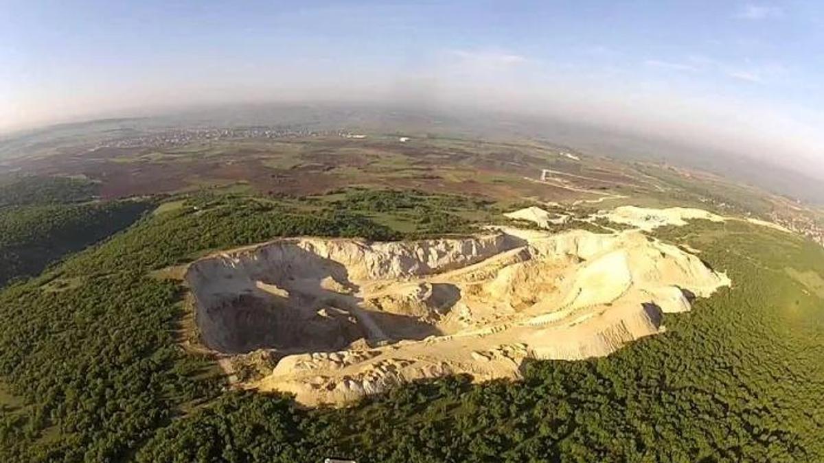 Masif Arazi Nedir, Nerelerde Görülür? Türkiye'deki Masif Arazi Örnekleri Nelerdir?