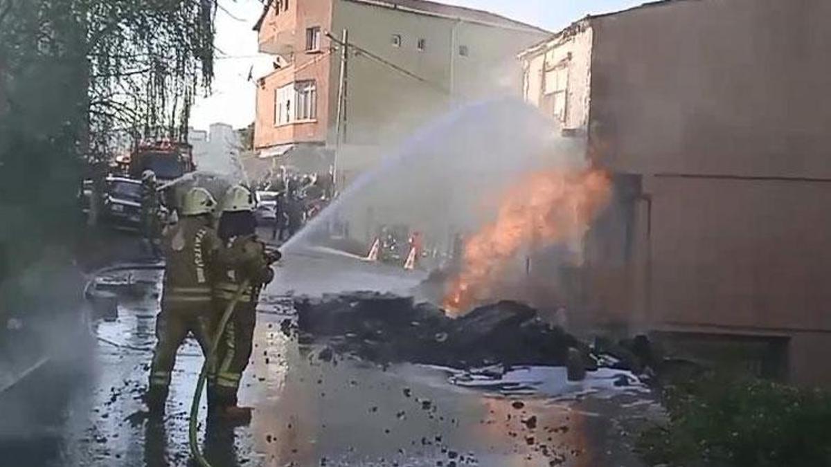 Üsküdar'da yol çalışması sırasında doğalgaz borusu patladı