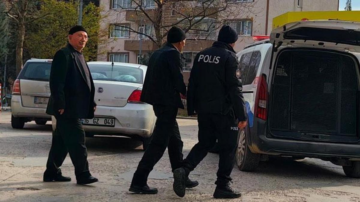 Hayırsız evlat babasına hayatının şokunu yaşattı!