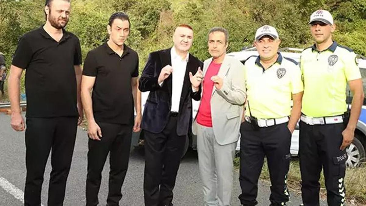 'Kolpaçino 4 seyirci ile buluşuyor! Özgür'ün başı yine belada...