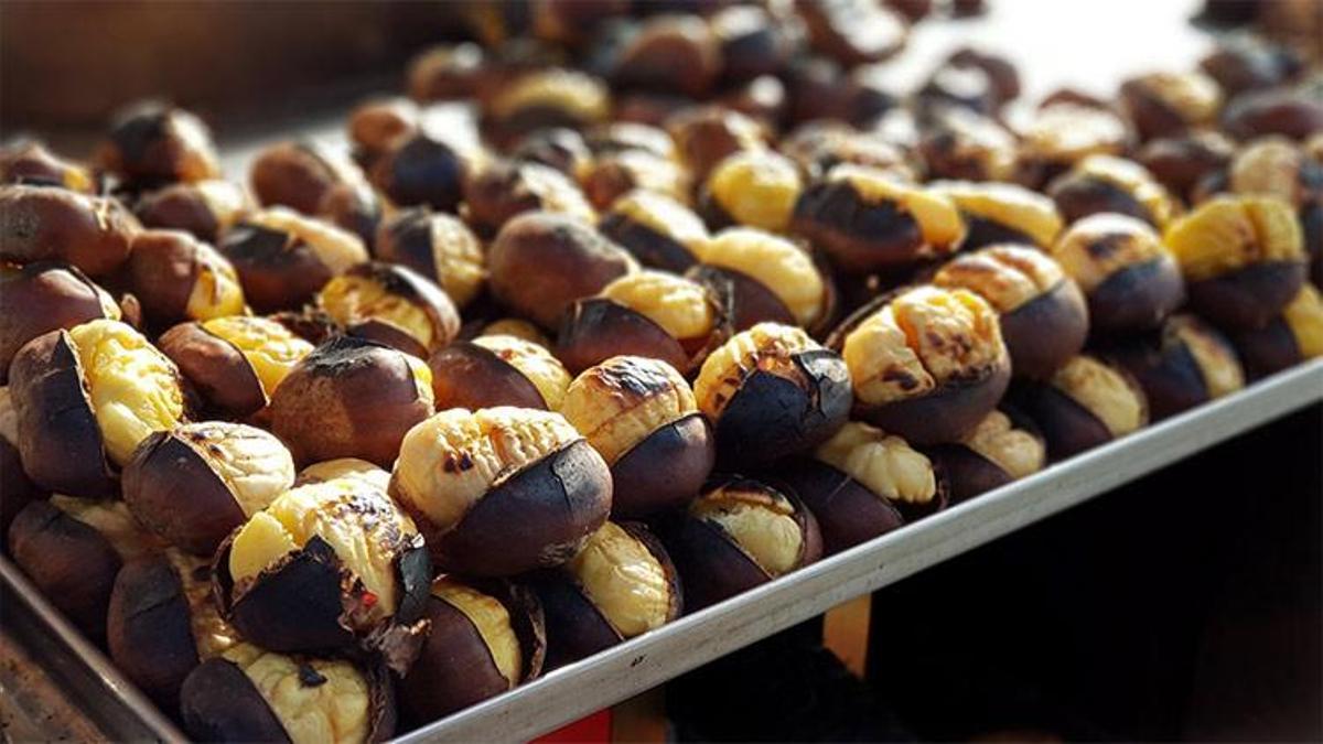 Yılbaşı öncesi ortaya çıktı! Kestane diye hayvan yemi satılıyorlar, ayırt etmek zor değil