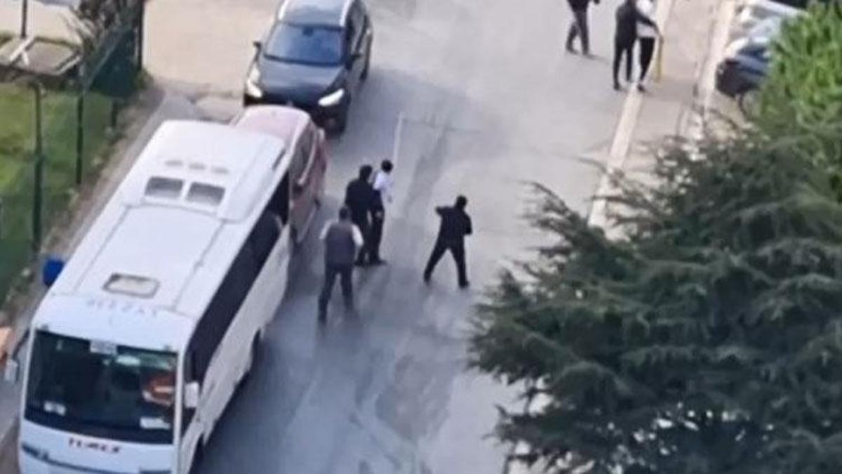 Büyükçekmece'de komşuların duba kavgası kamerada