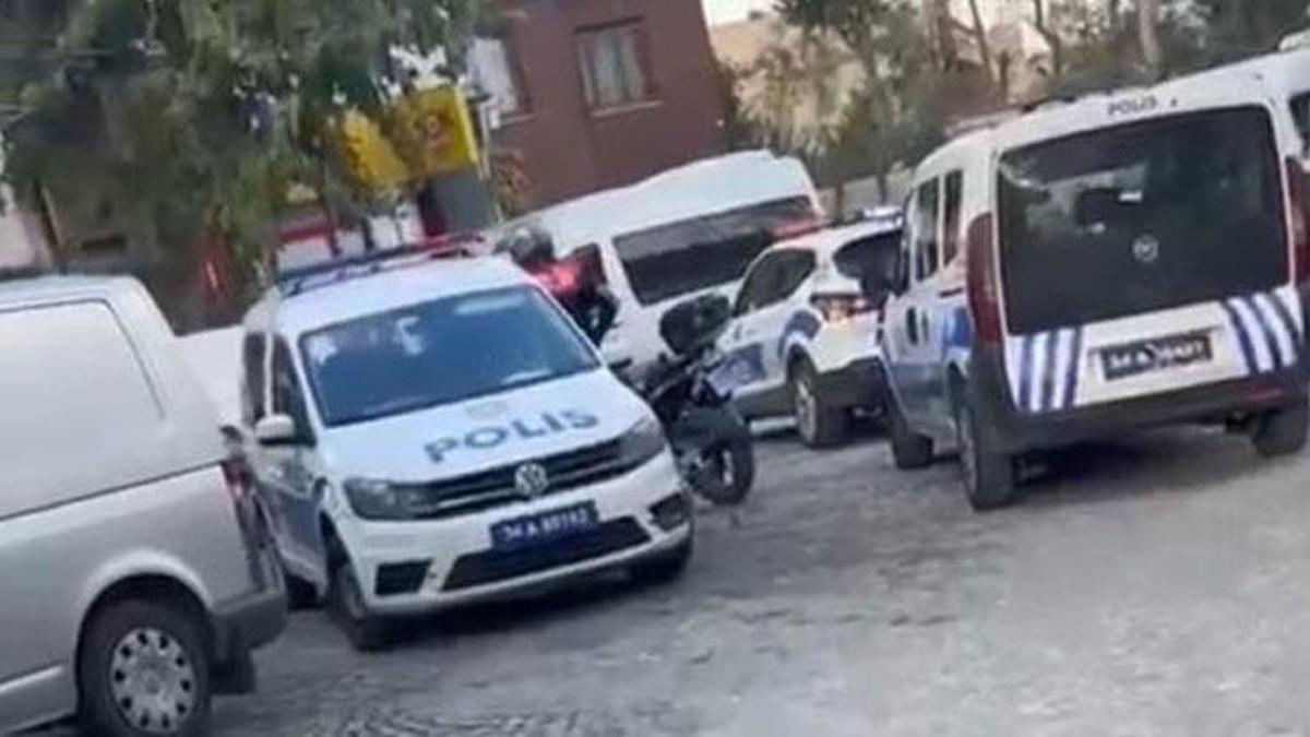 Fatih'te tekerlekli sandalye ile gelip eski eşini vurdu