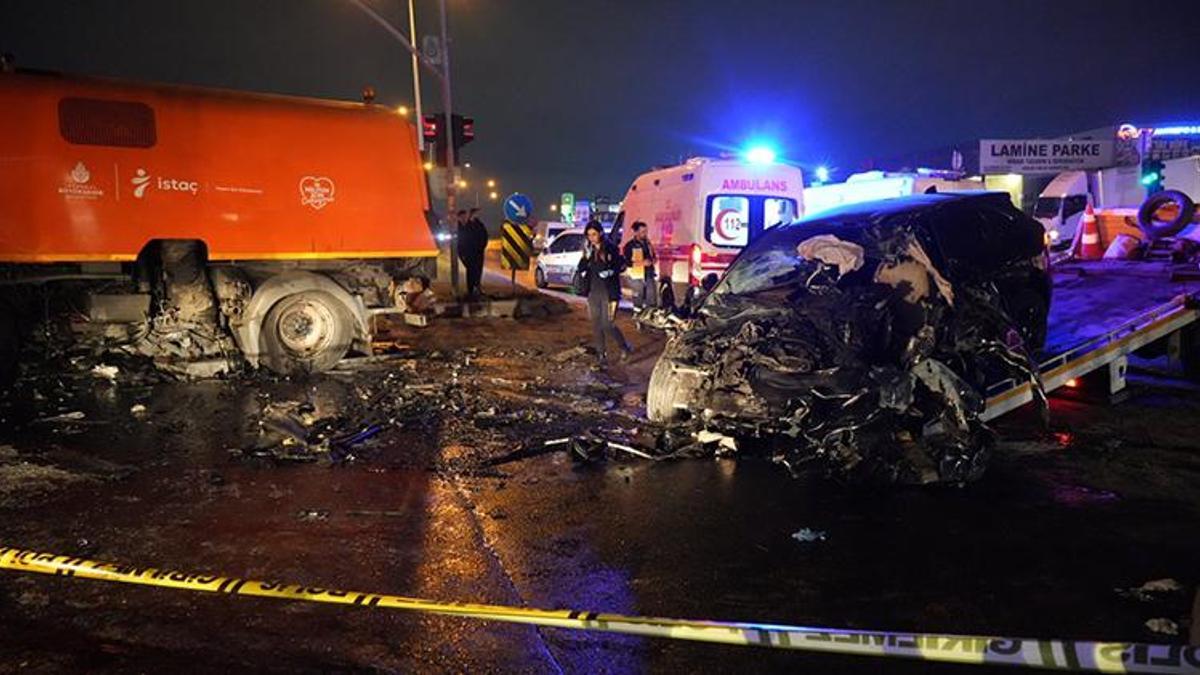 İstanbul'da feci kaza! Cip temizlik aracı ile çarpıştı: Ölü ve yaralılar var