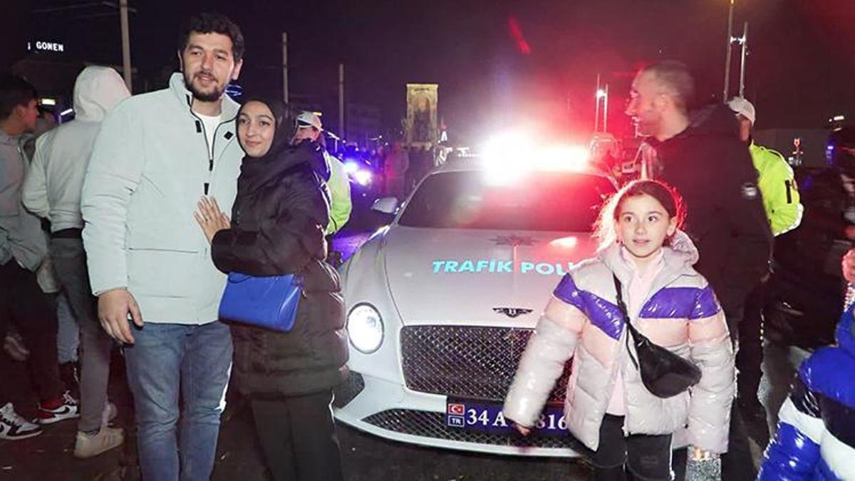 Suç örgütlerinden ele geçirilen lüks araçlar yılbaşında Taksim Meydanı'nda