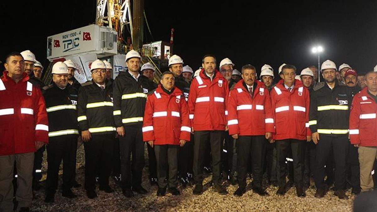 Bakan Bayraktar: Şırnak’ta 2024’te hedef, üretimi 100 bin varile çıkarmak