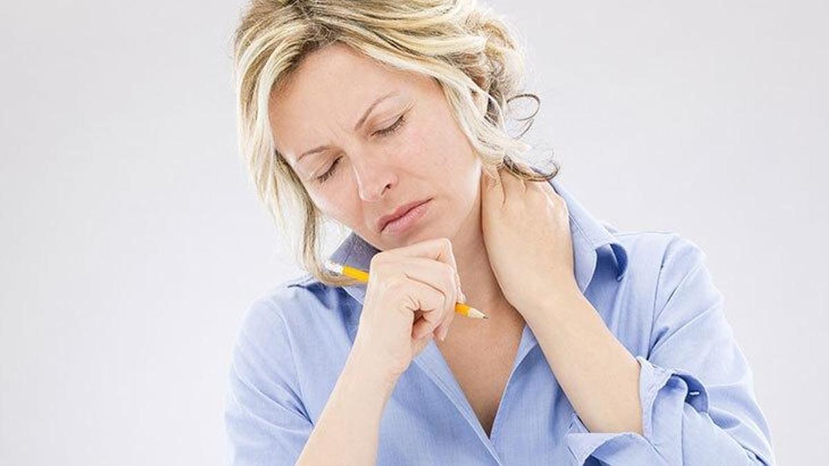 Boyun Tutulması Nasıl Geçer? Boyun Tutulması Geçiren Yöntemler, Püf Noktaları Nelerdir?