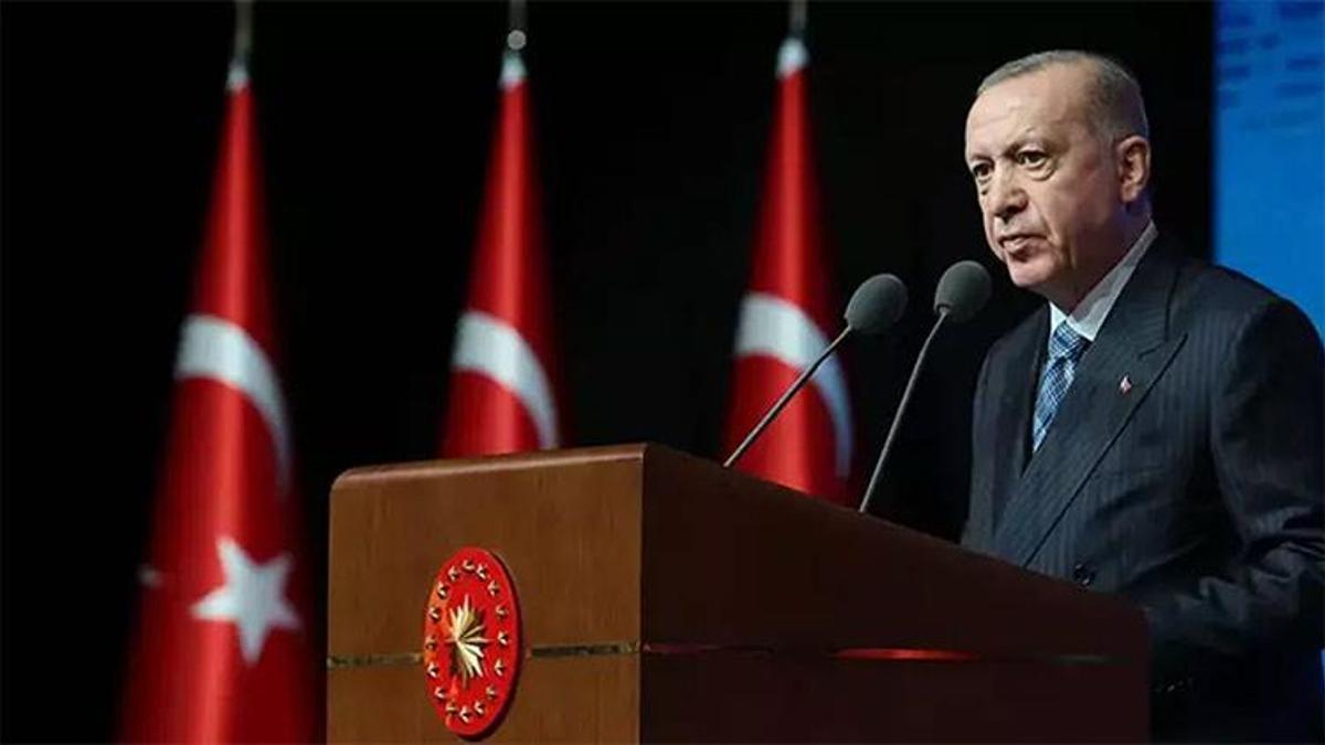 Cumhurbaşkanı Erdoğan, Özel'den kazandığı tazminatı Mehmetçik Vakfına bağışladı
