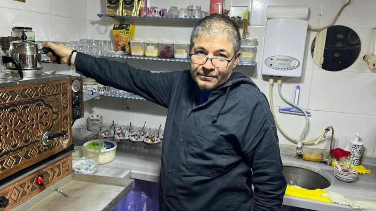 Bu çay ocağında siyaset, tartışmak ve uyumak yasak