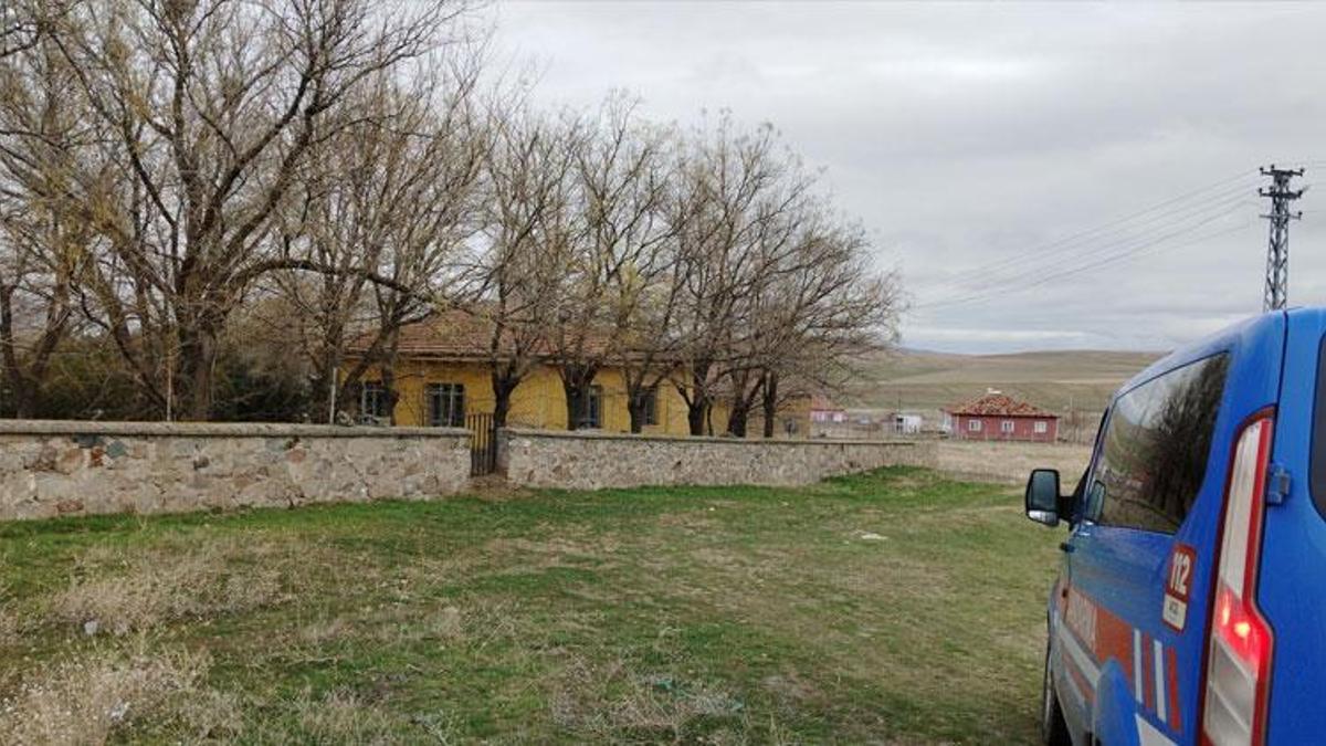 Kırşehir'de 2 eve saldırıda, 1 kişiyi öldürüp 2 kişiyi yaralayan şüpheli tutuklandı