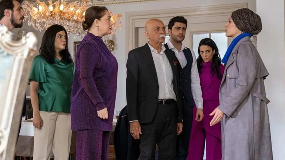 Kızılcık Şerbeti bu akşam var mı? Bugün Kızılcık Şerbeti var mı, bu hafta Kızılcık Şerbeti’nin yeni bölümü yayınlanacak mı, neden yok?