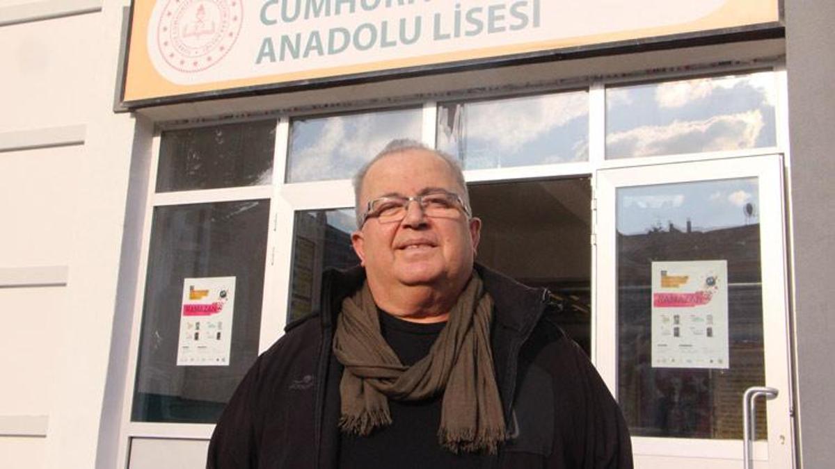 İlk atandığı okuldan 44 yıl sonra emekli oldu