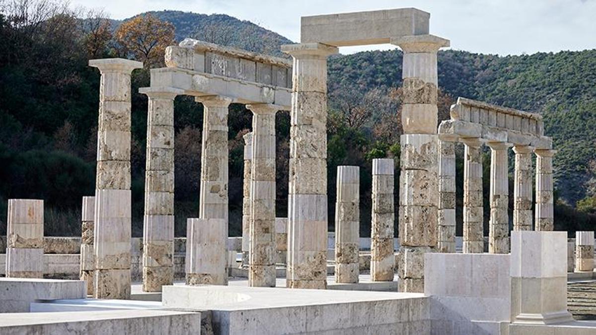 Büyük İskender’in taç giydiği antik saray kalıntıları yarın halka açılıyor