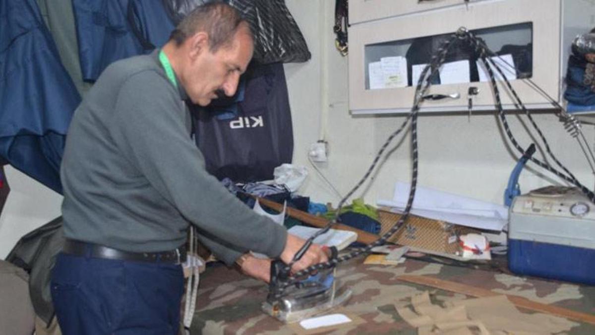 Bu kıyafet için 20 bin verip aylarca sıra bekliyorlar