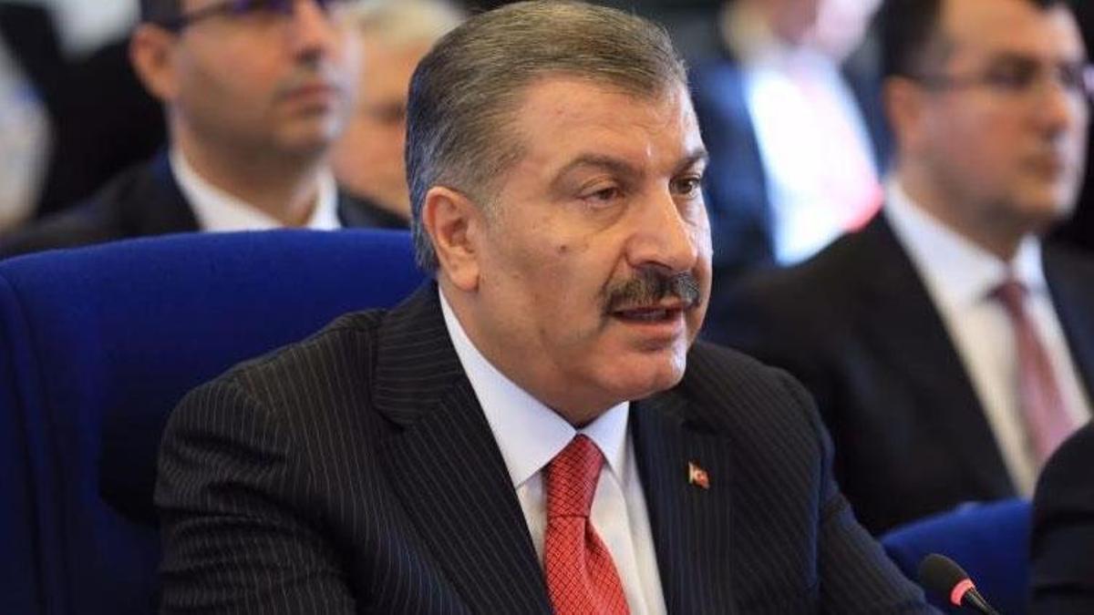 Sağlık Bakanı Koca risk grubundakilere seslendi: Gribal semptomları taşıyan enfeksiyonlar ciddiye alınmalıdır.