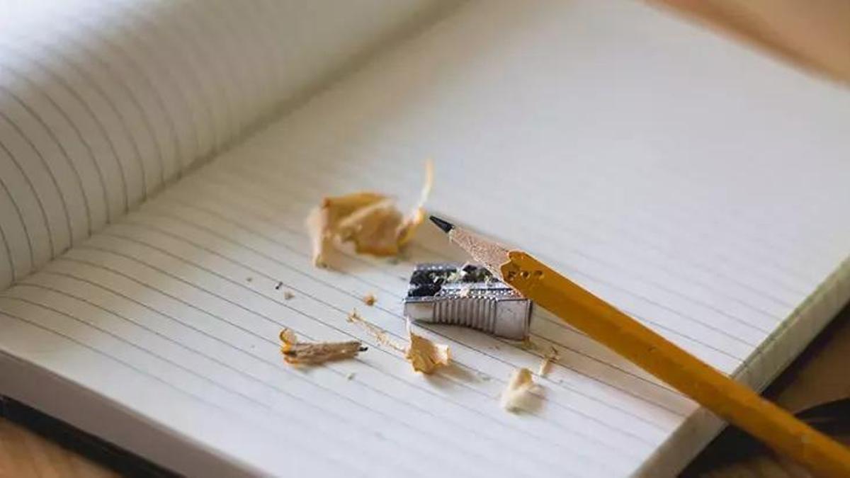 Rüyada Kalem Görmek Ne Anlama Gelir? Rüyada Tükenmez Kalem Görmek Nasıl Yorumlanır?