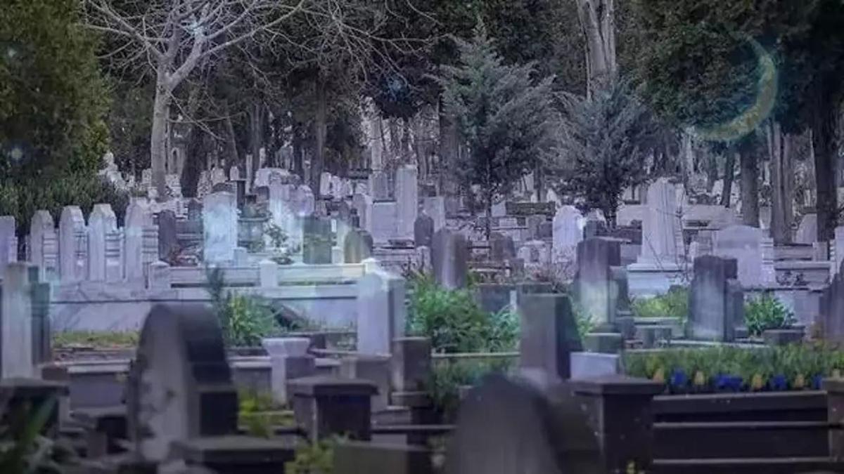 Rüyada Mezar Görmek Ne Anlama Gelir? Rüyada Mezar Kazmak Nasıl Yorumlanır?