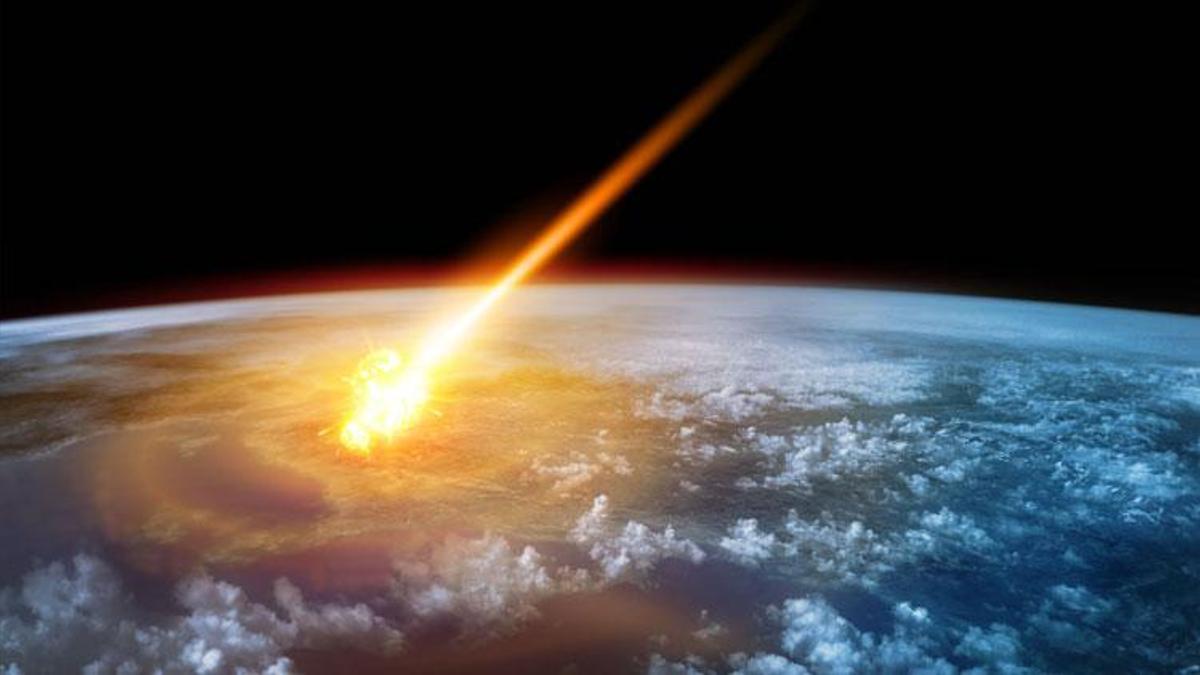 Japonya’da ateş topu şeklinde gök taşı görüldü