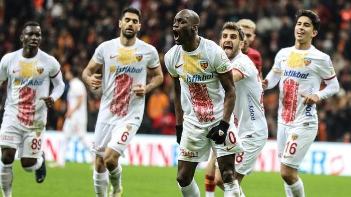 Süper Lig ekibinde deprem! Satışa çıkarıldı