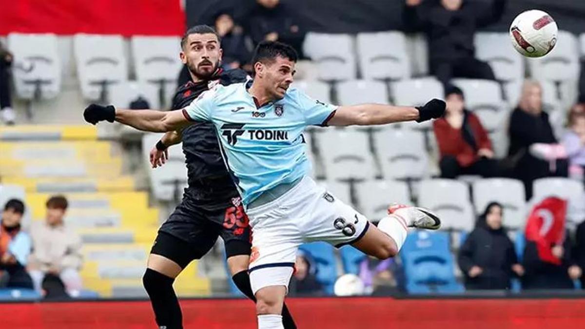 Başakşehir tek golle turladı! Josef de Souza siftah yaptı