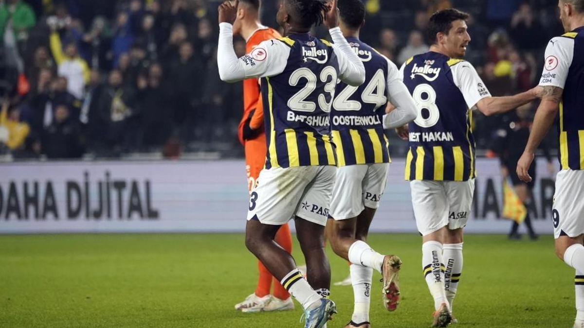 Fenerbahçe kupada çok rahat! Batshuayi coştu