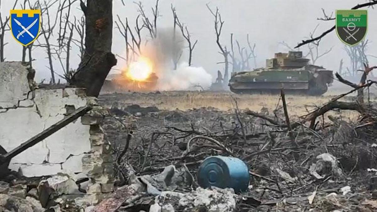 Ukrayna’ya ait savaş aracı, Rus zırhlısını imha etti