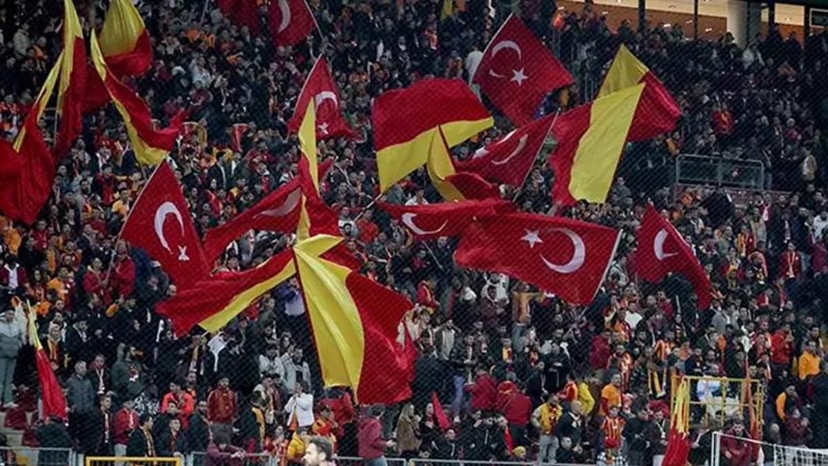 Trabzonspor-Galatasaray maçı öncesi taraftar kararı!