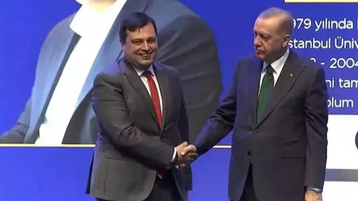 AK Parti Uşak belediye başkan adayı kim oldu? 2024 AK Parti Uşak belediye başkan adayı Mehmet Çakin kimdir, nereli, kaç yaşında?