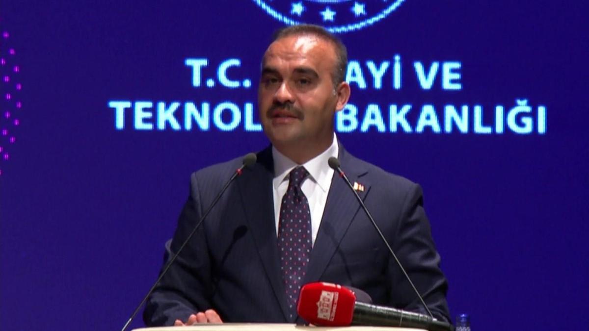 Bakan Kacır: Meclise Uzay Kanunu götürmek istiyoruz
