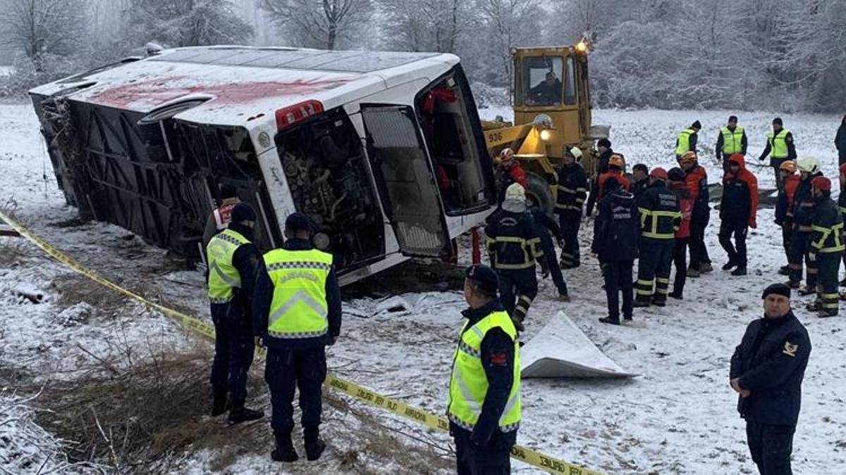 Kastamonu'da otobüs devrildi! Çok sayıda ölü var