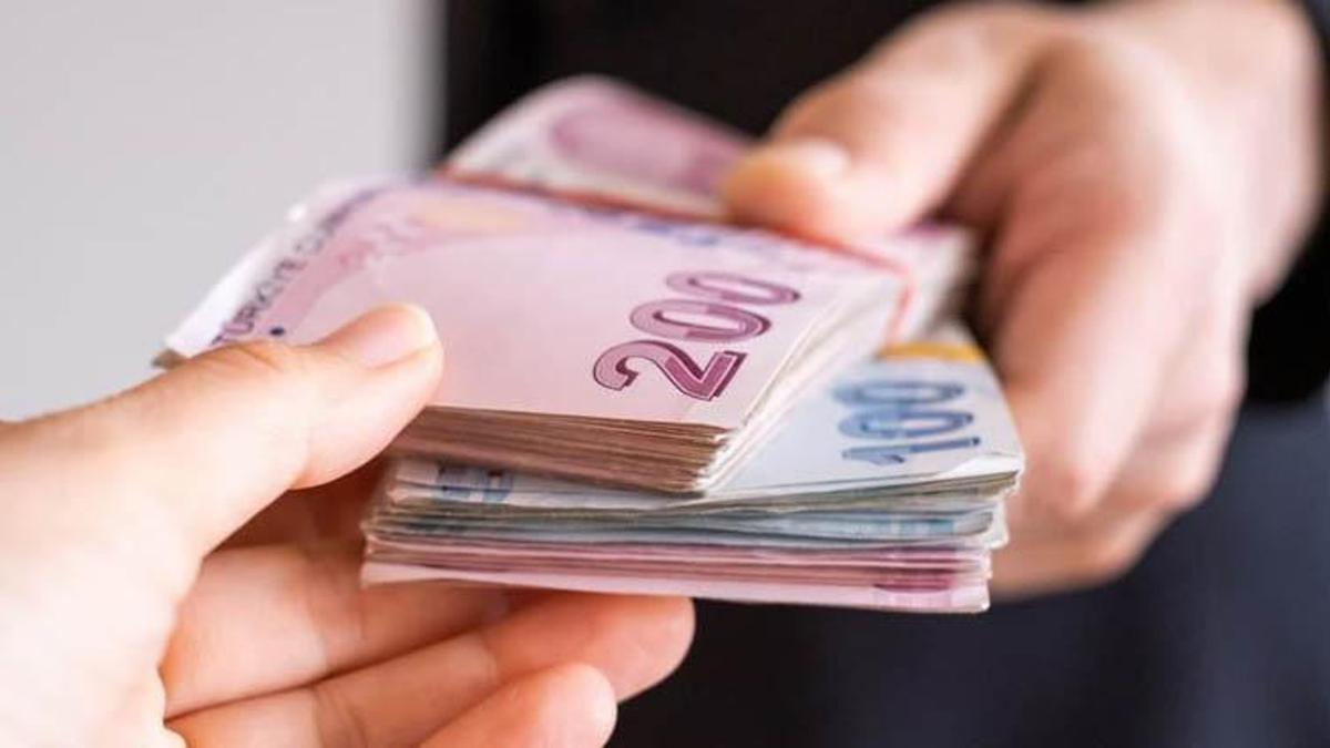 25 yıl evli kalana emeklilik Resmi Gazete’de yayımlandı mı? 25 yıl evli kalan kadınlara emeklilik şartları neler?