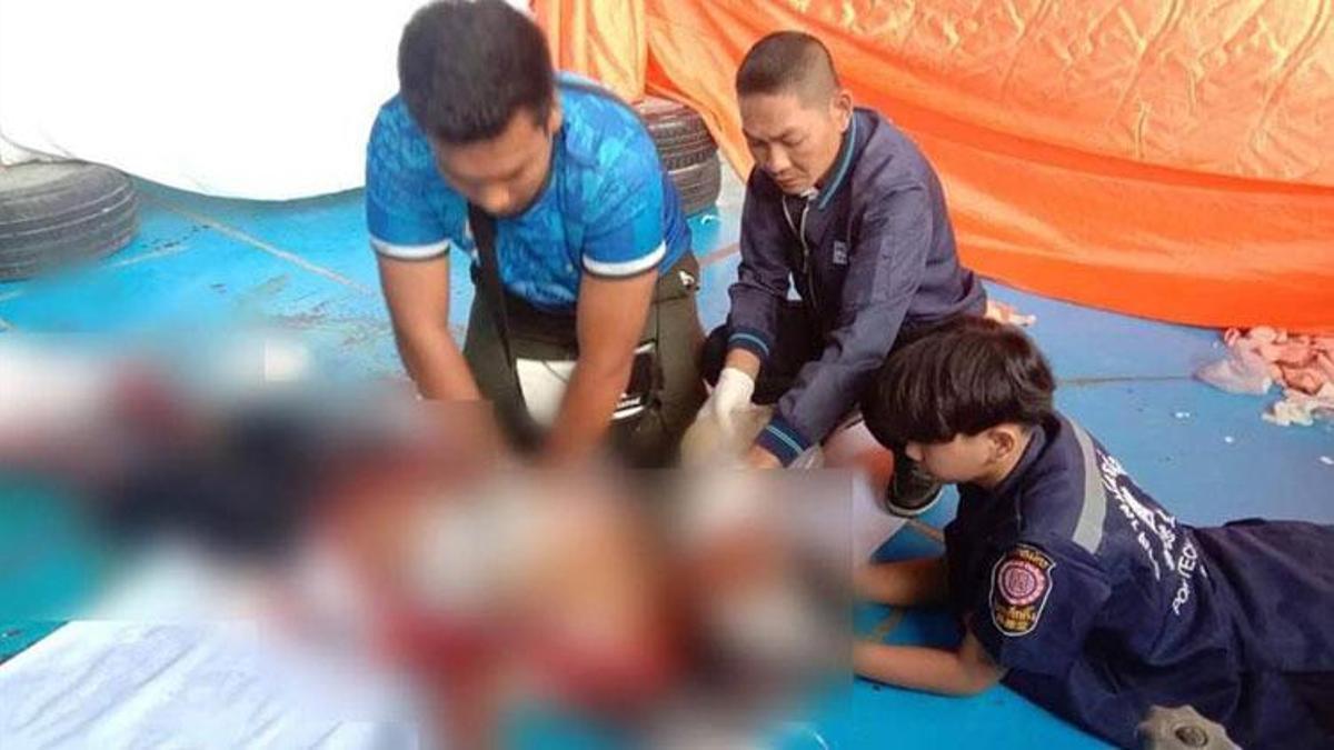 Tayland'da arkadaşını tüm öğrencilerin gözü önünce defalarca bıçakladı
