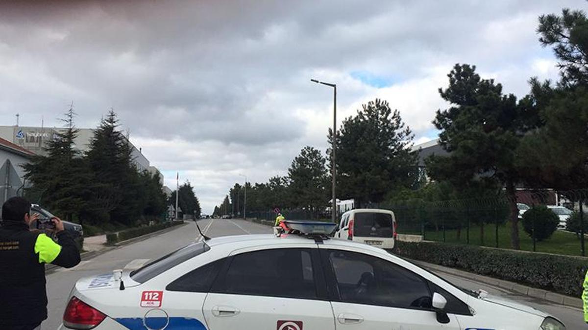 Kocaeli'de fabrikayı basan bir kişi, işçileri rehin aldı